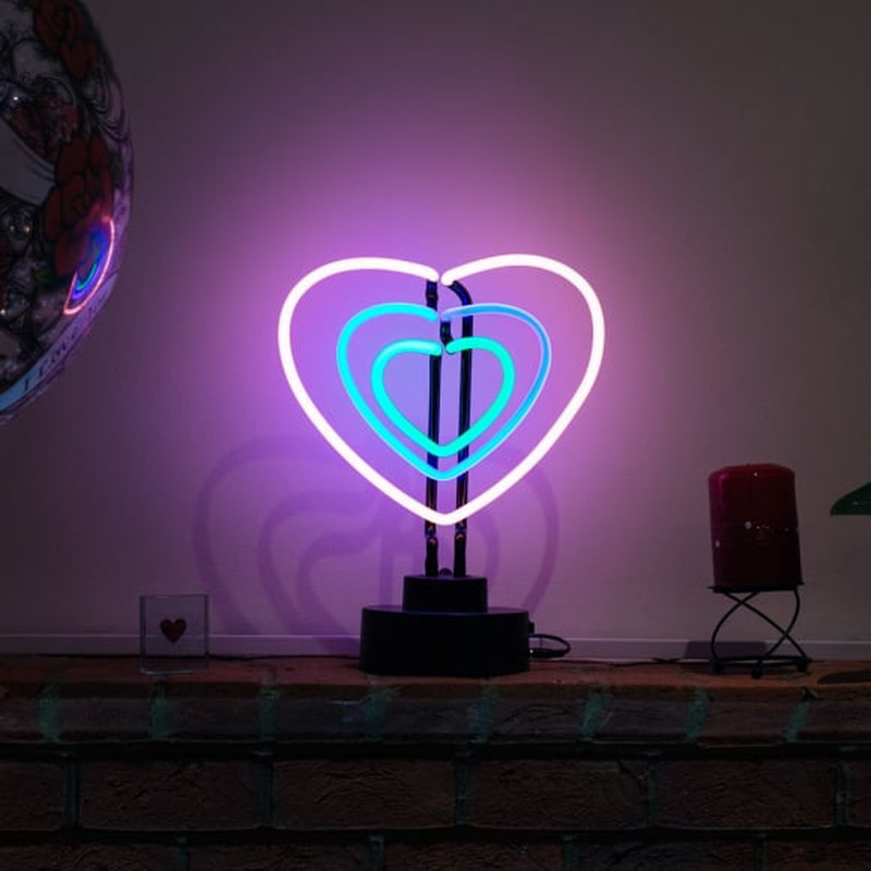 3 Hearts Desktop Neon Skilt