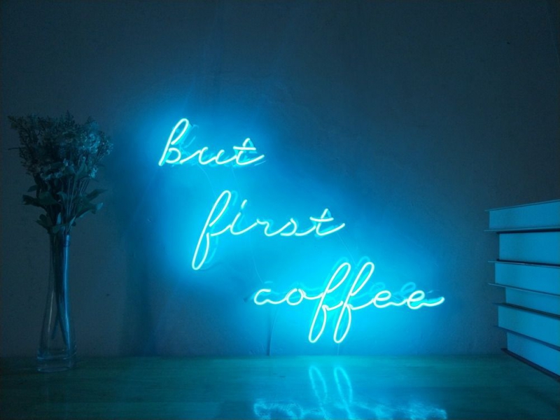 But First Coffee Neon Skilt
