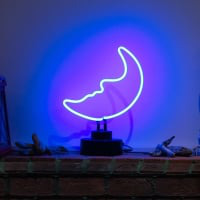 Blue Moon Desktop Neon Skilt