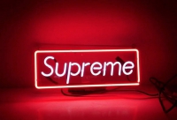 Supreme Neon Skilt